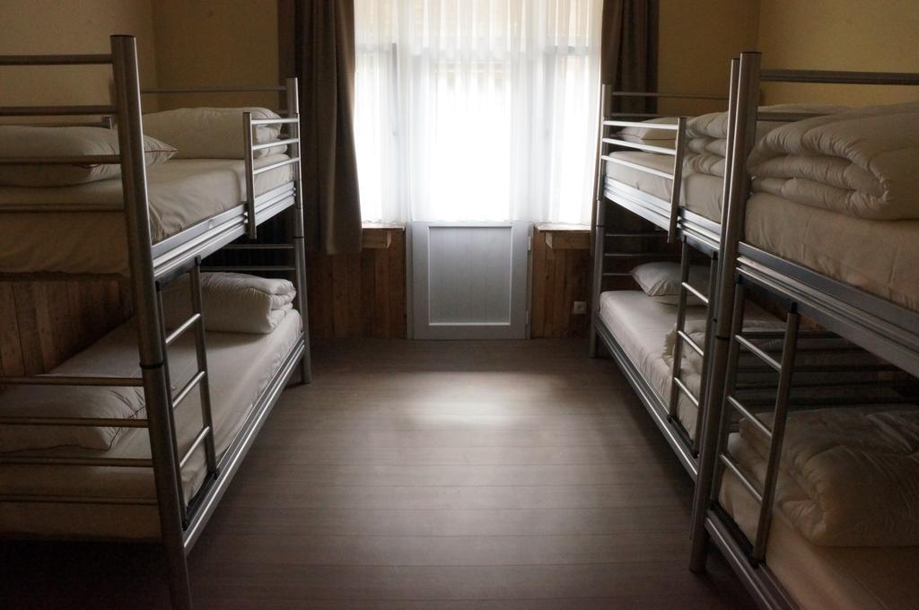 Es Hostel Saint-Gilles المظهر الخارجي الصورة