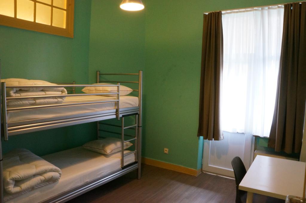 Es Hostel Saint-Gilles المظهر الخارجي الصورة