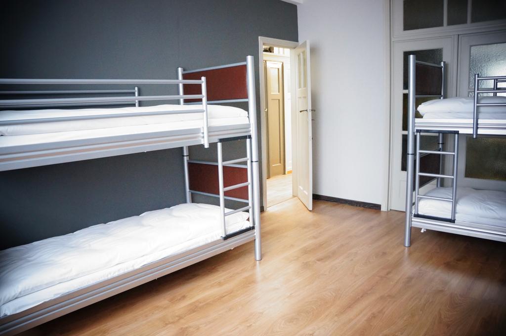 Es Hostel Saint-Gilles المظهر الخارجي الصورة